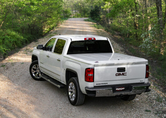 UC_LUX_GMC_White01.jpg